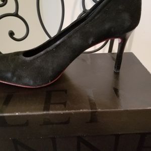 Anne Klien high heel black suede pump